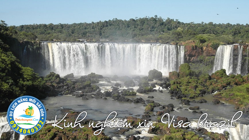 Thác Iguazu hùng vĩ tại Brazil